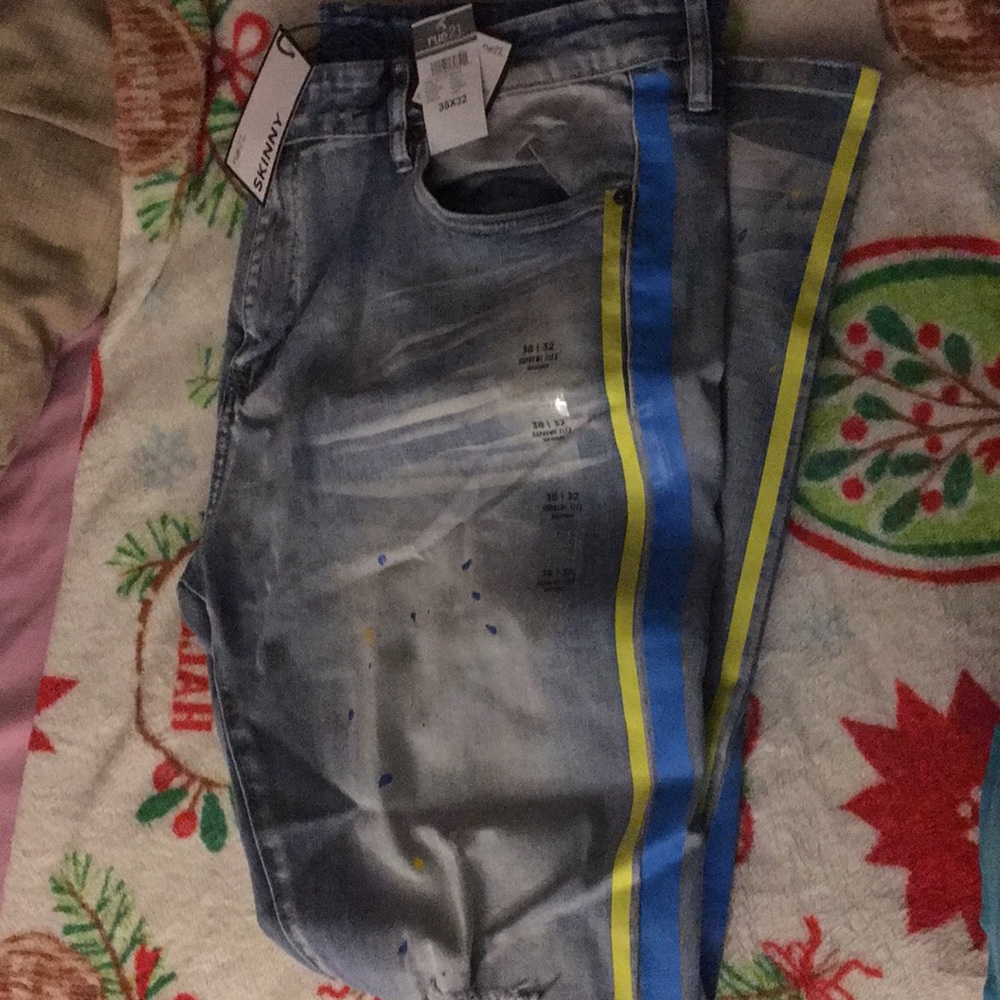 *Rue 21* 38 X 32 Men’s Skinny Jeans